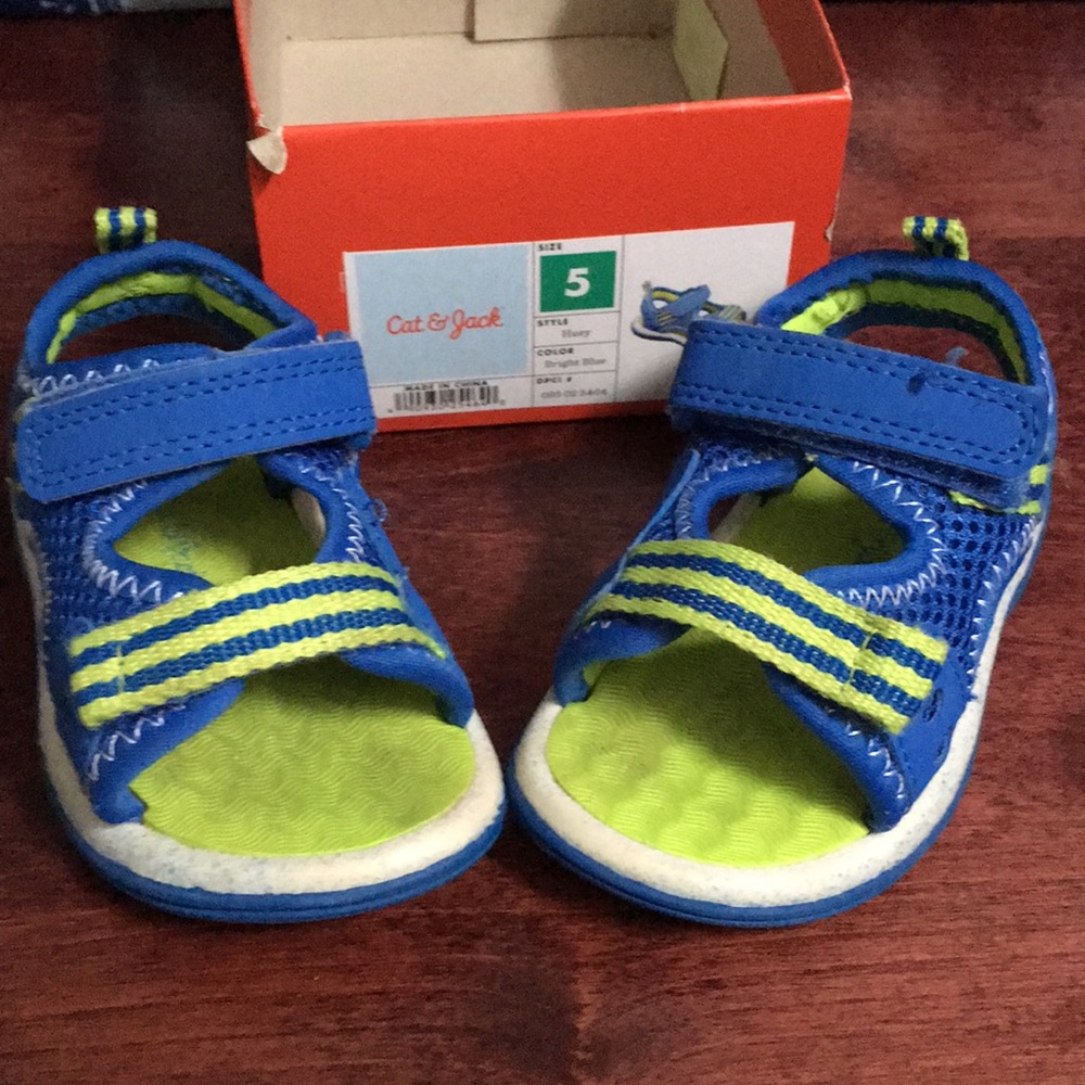 Cat & Jack sandal toddler size 5
